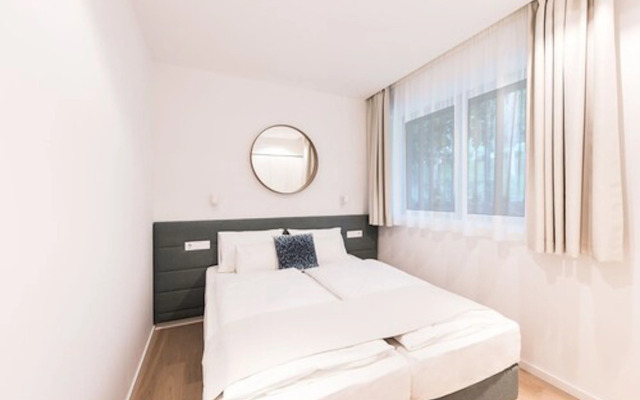 OliverLux Aparthotel