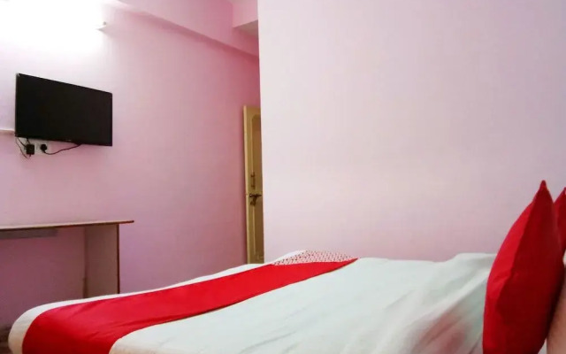 OYO 14349 Hotel HMG