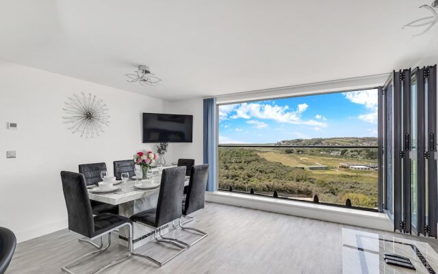 11 Waterstone House, Tenby