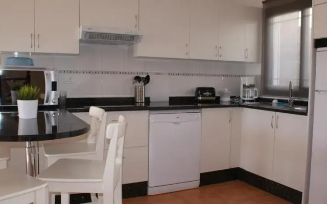 Holiday House Teguisa