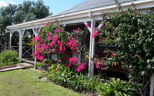 Redbourne Country Lodge- Lion Roars Hotels & Lodges