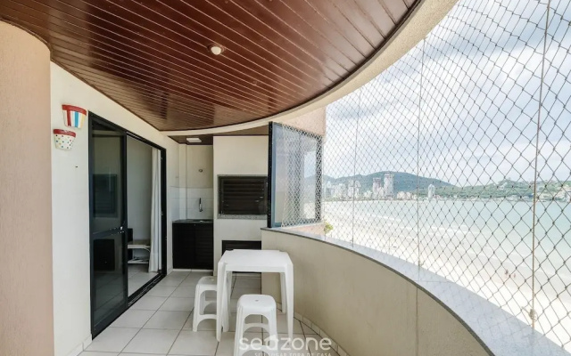3BR Beachfront apt w/ BBQ Rsl0502