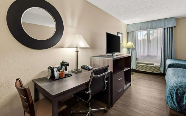 Quality Inn & Suites Columbia