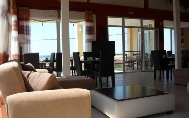 Victory Apartments Hotel