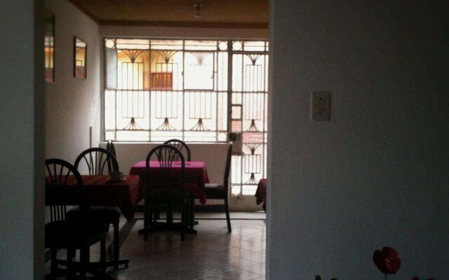 Hostal Victor - Lima Airport Hostel