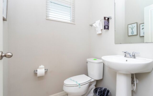 Four Bedrooms Townhome Close to Disney 5162a