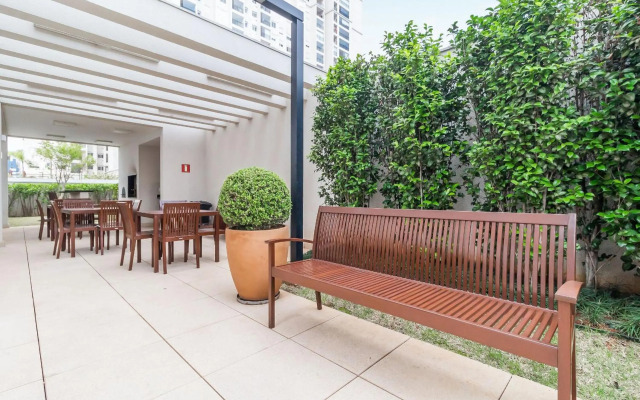 Apê iluminado e com vista alta no Brás