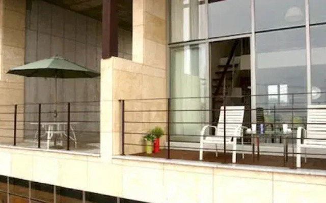 Roomine Pension