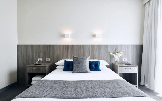 Club Laverton Motel
