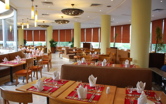 Pyramids Park Resort Cairo