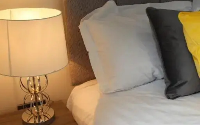 Halifax House, Studio Apartment 213