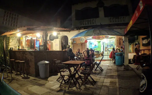 Curvão Surf House - Hostel