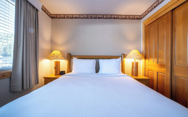 Red Wolf Lodge at Olympic Valley