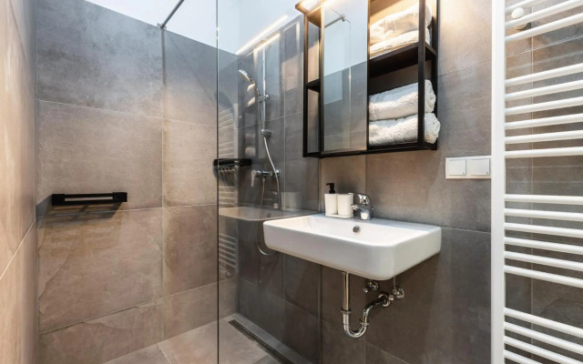 Classy and elegant Apartments: Dwell Bell