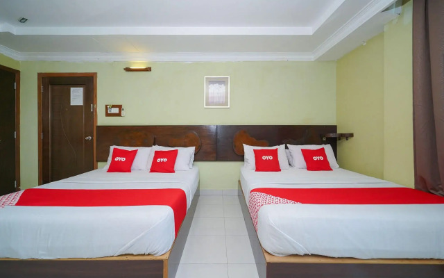 OYO 89976 Fins Hotel