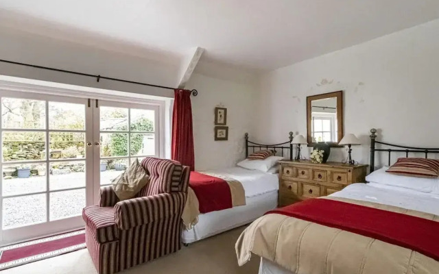 Secluded Holiday Home in Ceredigion With Garden