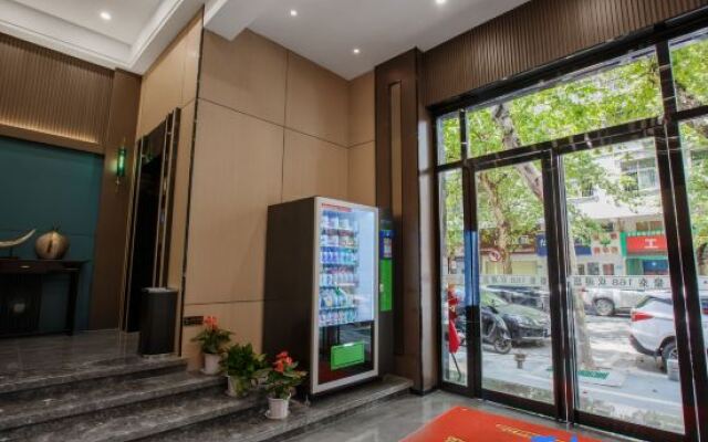 Huangshi Hotel 168 – Exterior – Huangshi