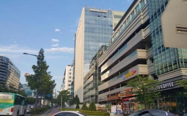 Pangyo Healing Garden