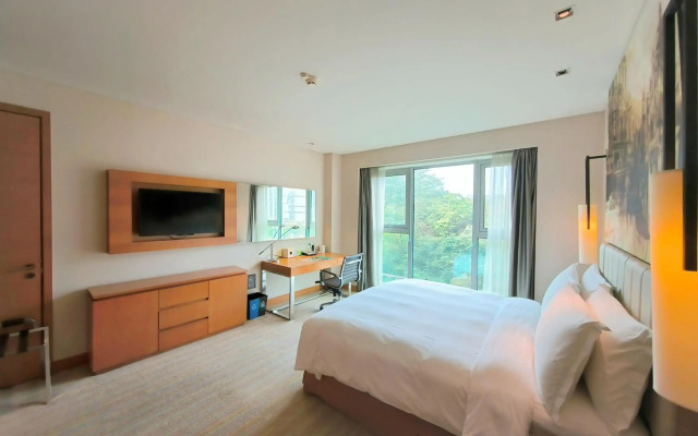 Junluxe Hotel Guangzhou Science City-Free Shuttle Bus Service to Guangzhou Canton Fair