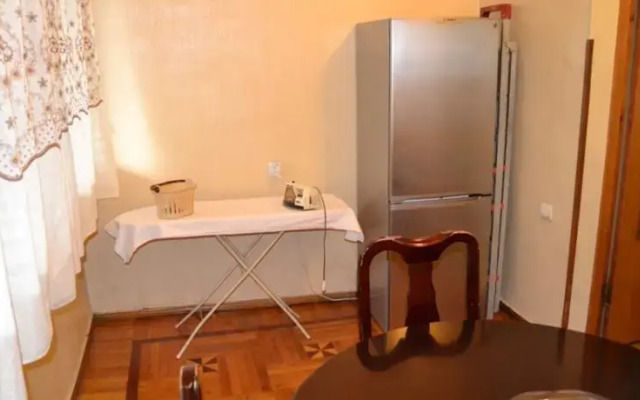 Apartment on Teryan Street
