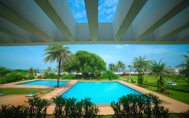 St James Court Beach Resort