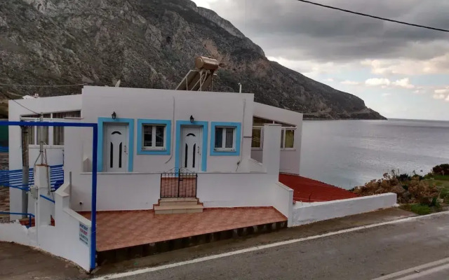 Beautiful 1-bed Apartment at Argynonta Beach