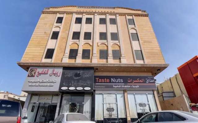 OYO 426 Royal Al Khaleej Furnished Apt