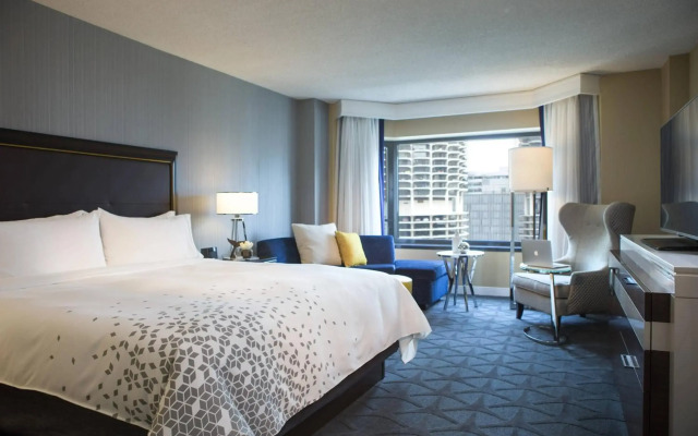 Renaissance Chicago Downtown Hotel