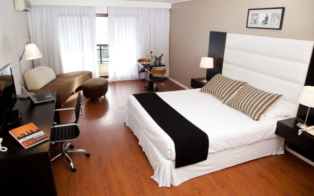 Pocitos Plaza Hotel