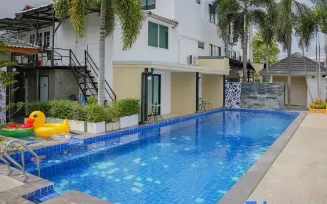 R2 Bed and Pool Kanchanaburi