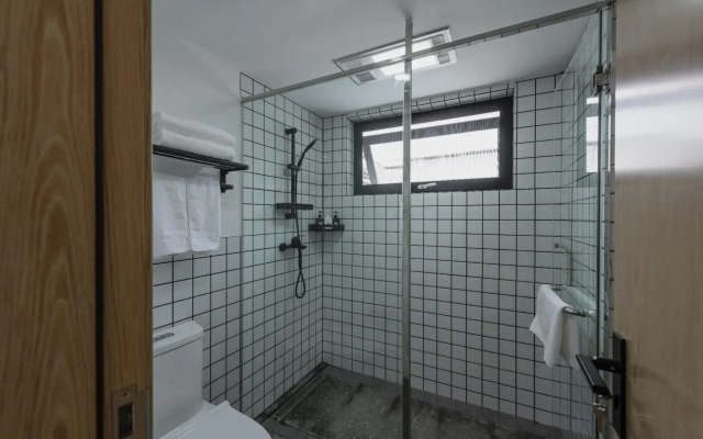 Taoxi Creek Hostel