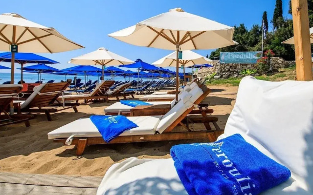 Peroulia Beach Houses