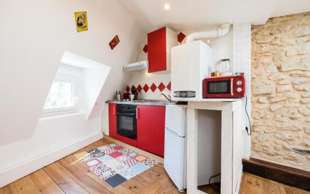 Petit studio Saint-Front- Small studio flat Saint-Front