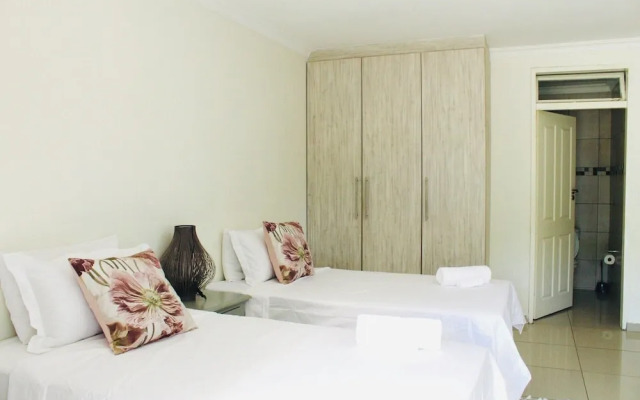 Lovely 1-bed Apartment in Sandton