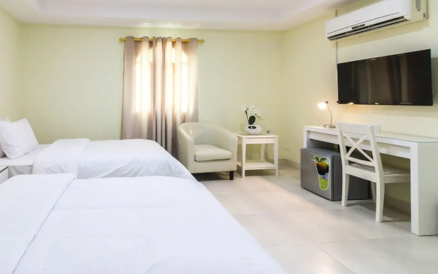 Al Jisr Hotel