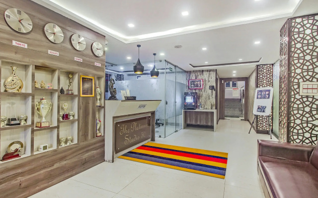 Super OYO Townhouse OAK The Platinum Studio 50