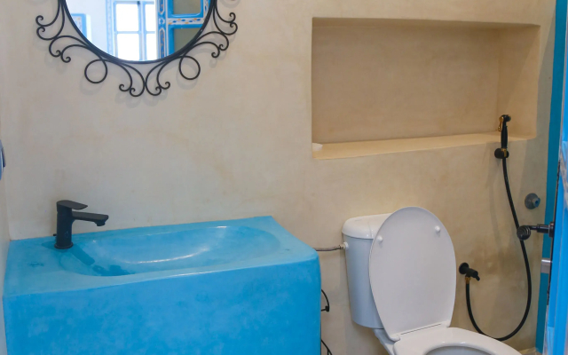 Casa Blue Pearl