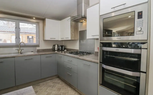 The Three Bears Lodge, Coniston Drive 11