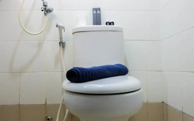 Comfortable 2BR at Bassura City Apartment