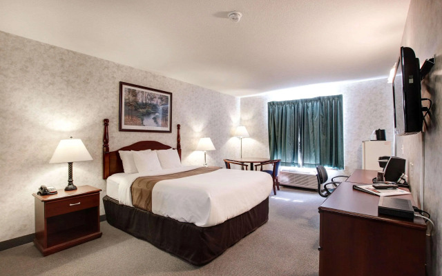 Ramada by Wyndham Nisku Edmonton Airport