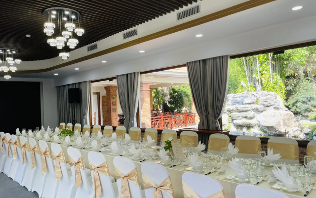 Phuong Nam Resort