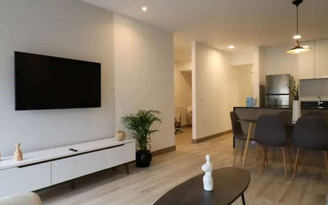 w Marvelous 2BR With Modern Deco in Miraflores