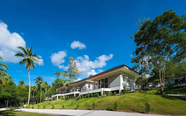 Phangan Akuna