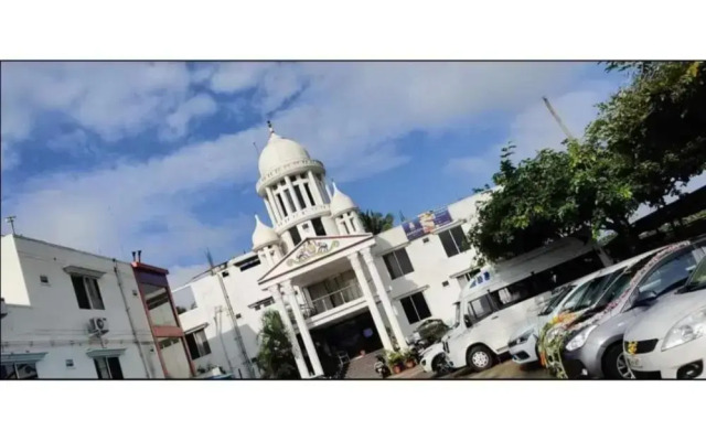 Hotel amoggh palace