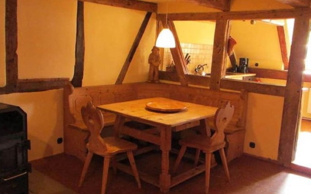 Spacious Apartment With Garden