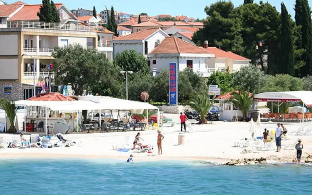Apartmani Island