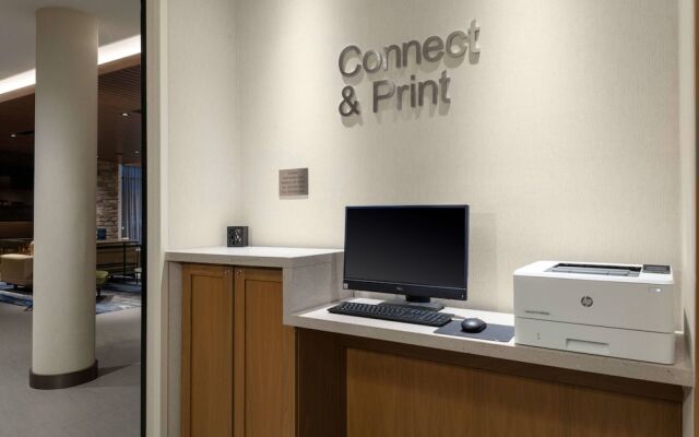 Fairfield Inn & Suites Medford