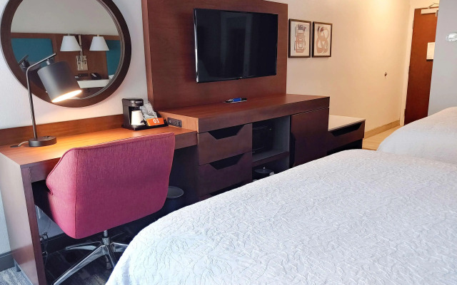 Hampton Inn by Hilton Concord/Bow