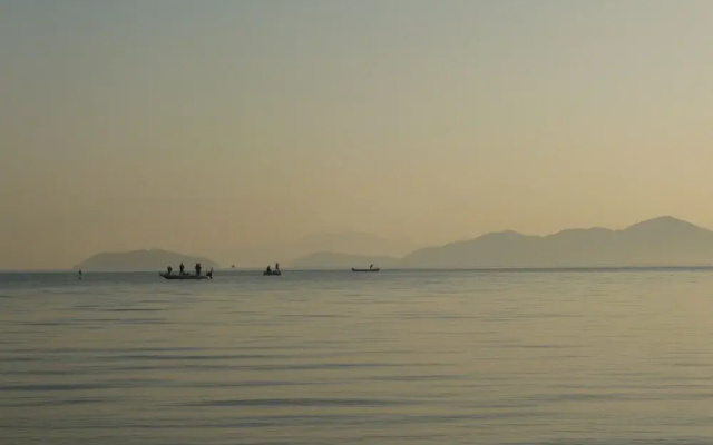 Youth Hostel WANIHIMA~Lakeside BIWA