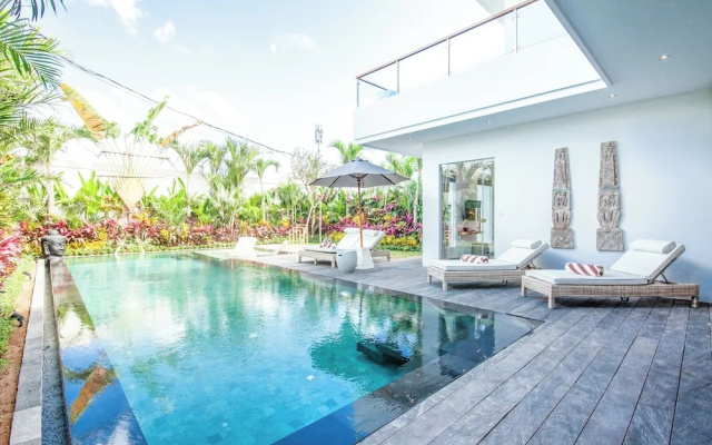 Chic 2BR Villas, Brawah Hub, 300m to Coastal Bliss – Pool – Kerobokan Kelod